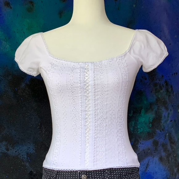Oasis white eyelet +ribbon puff sleeve crop top - Picture 3 of 12